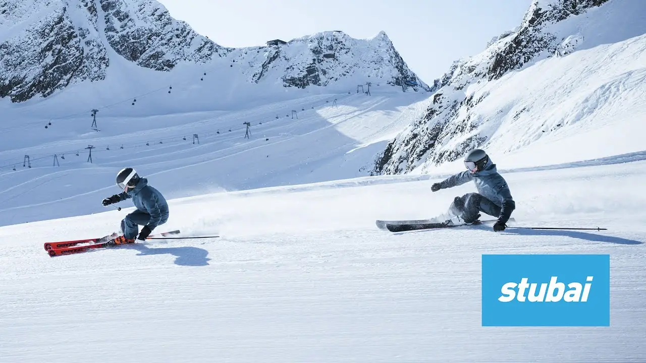 Narciarze na lodowcu Stubai